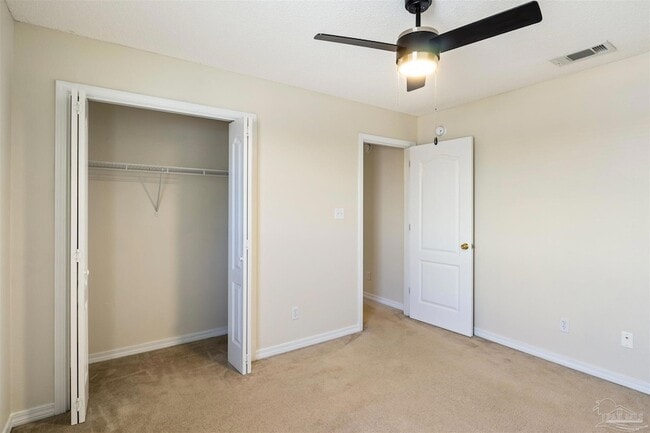 Building Photo - 605 Downhaul Dr