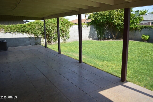 Building Photo - 6731 E Granada Rd