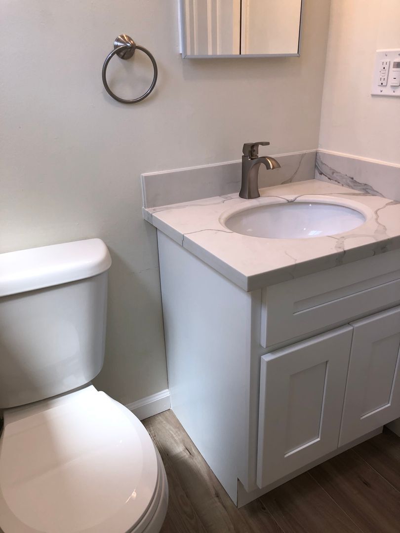 Building Photo - 834 Opal Dr