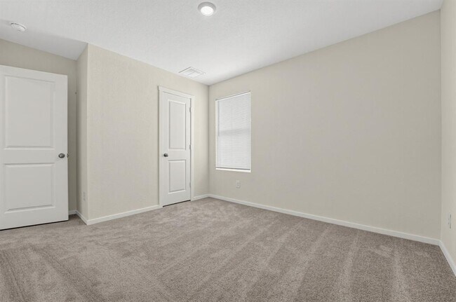 Building Photo - 511 Jones Bch Ln