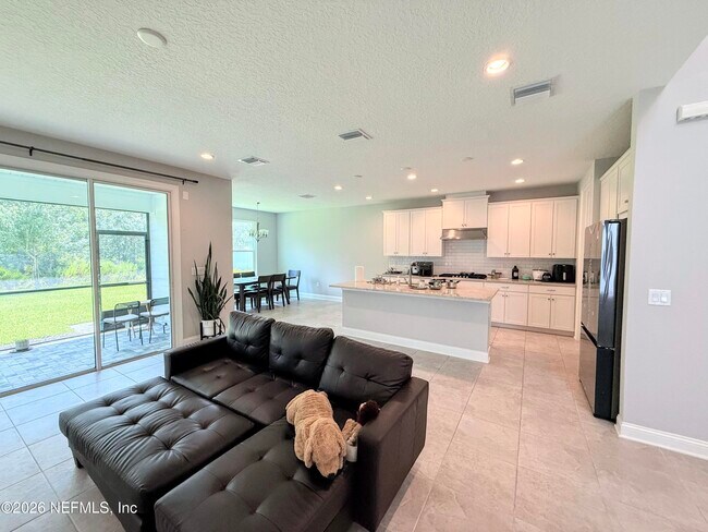 Building Photo - 11344 Newtonian Blvd