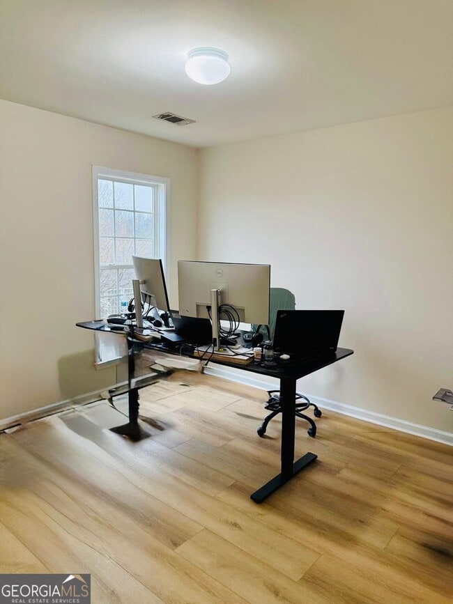 Building Photo - 830 Pimlicon Pl