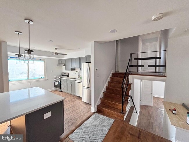 Building Photo - 2712 Finch St