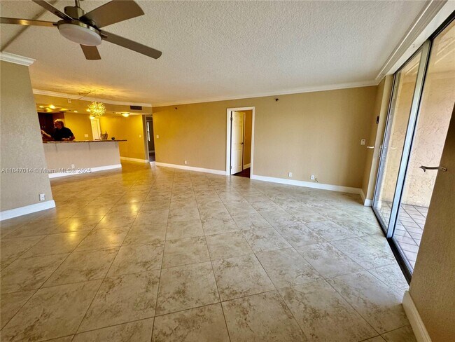 Building Photo - 3100 W Rolling Hills Cir