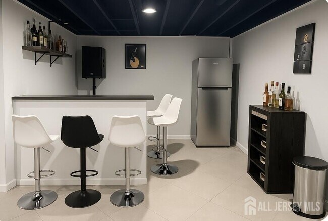 Building Photo - 340 Bowler Ct