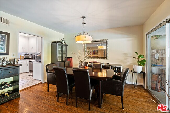 Building Photo - 12237 Hesby St