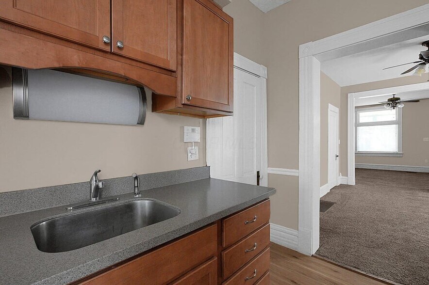 Kitchen - 328 W 1st Ave