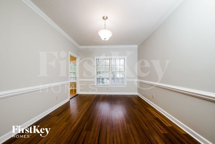 Building Photo - 914 Flicker Ln