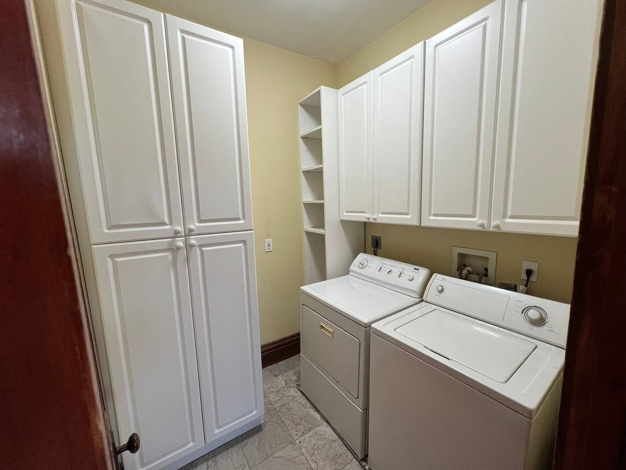 Laundry Room - 3457 Arsenal St