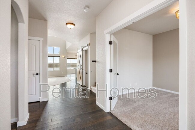 Building Photo - 660 Rock Rd