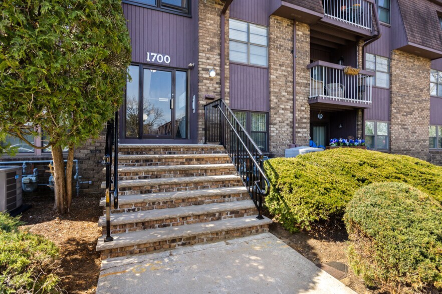 Building Photo - 1724 Country Mill Dr