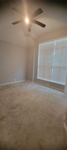 Building Photo - 2909 Madison Ct