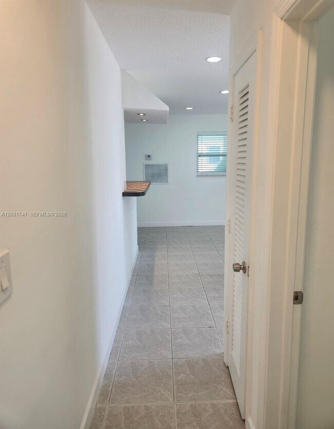 Building Photo - 2710 NW 52nd Pl