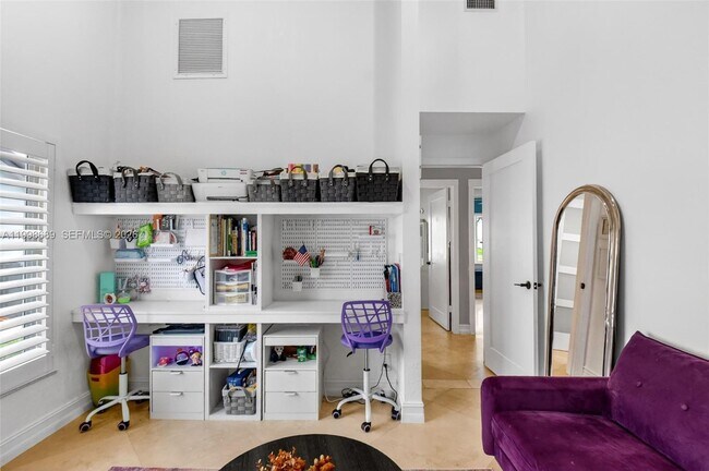 Building Photo - 9592 Majestic Way