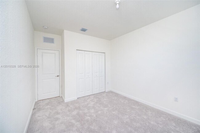 Building Photo - 2642 SE 10th St