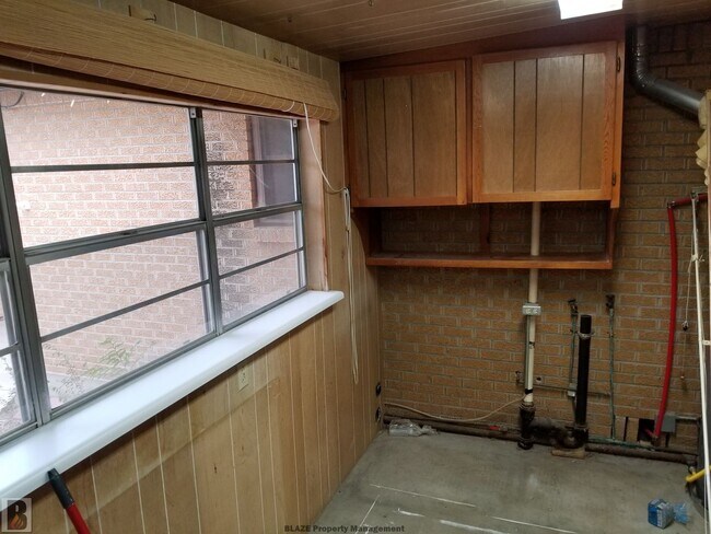 Building Photo - Massive Corner-Lot Home with Retro Charm & Shady Backyard!