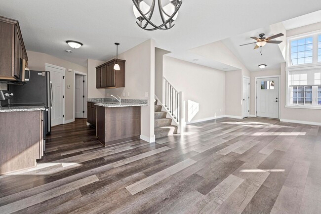 Building Photo - New 3 Bedroom Townhome
