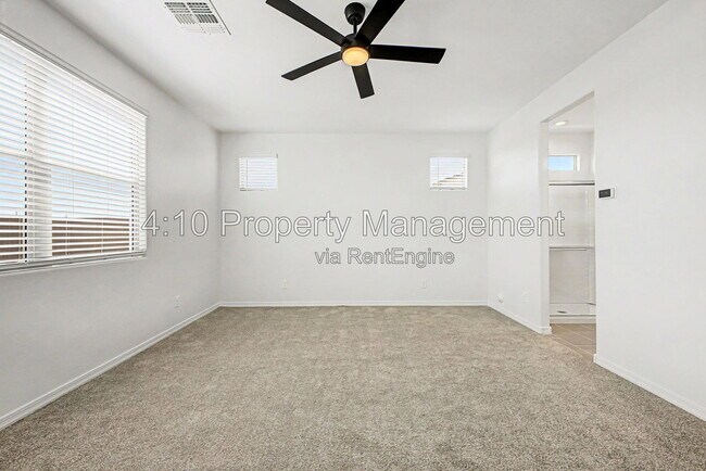 Building Photo - 4433 E Rock Daisy Ln