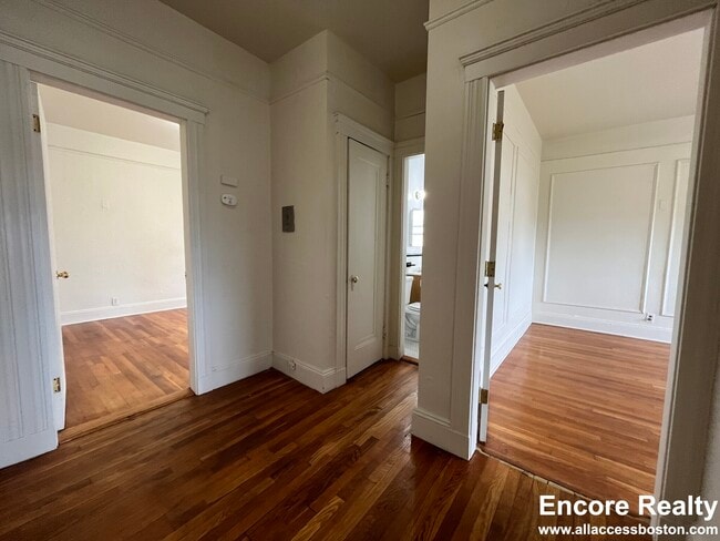 Building Photo - 1687 Commonwealth Ave