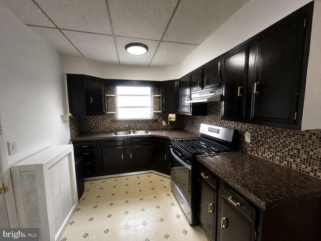 Building Photo - 1155 Atwood Rd