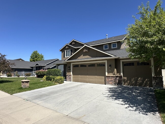 Building Photo - "Charming 4-Bed Home with Granite Accents & Hardwood Elegance in Meridian!"