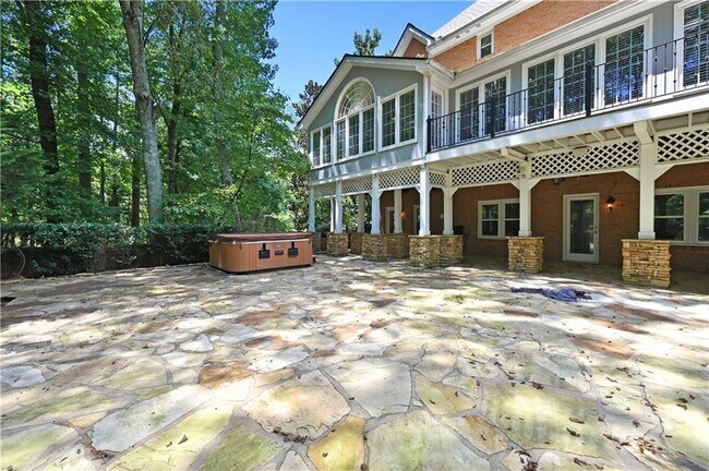 Building Photo - 860 Cramac Dr