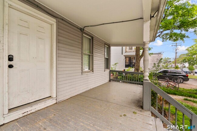 Building Photo - 693 Dixwell Ave