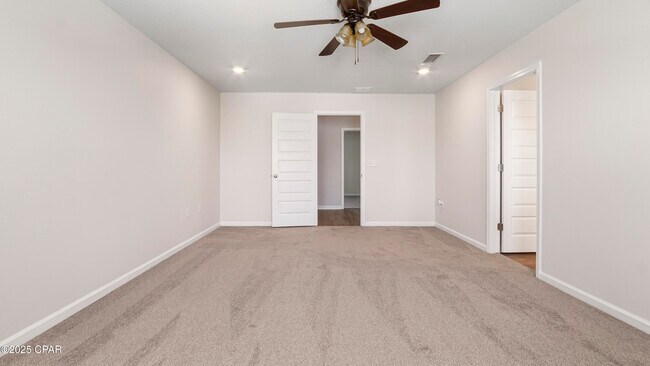 Building Photo - 4715 Firefly Ln