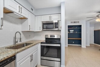 Building Photo - 1840 Burton Dr