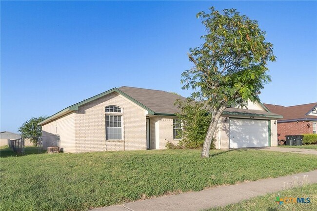Building Photo - 4514 Hondo Dr