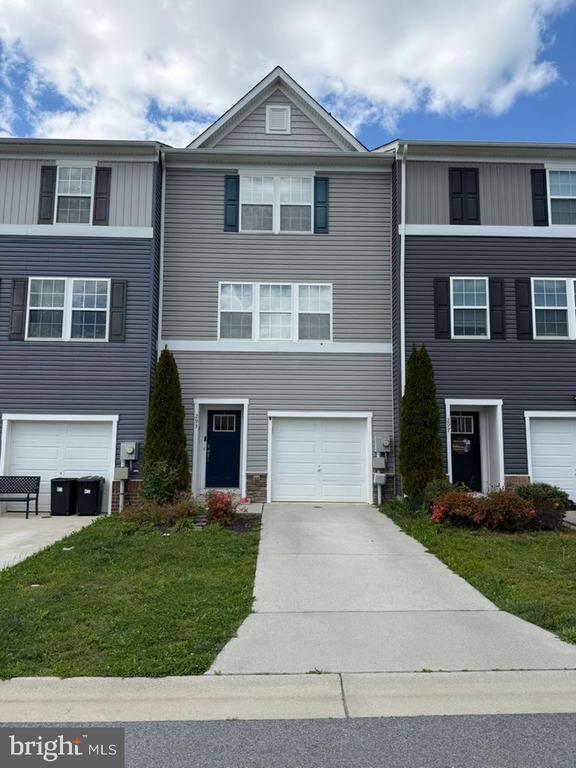 Building Photo - 293 Magellan Dr