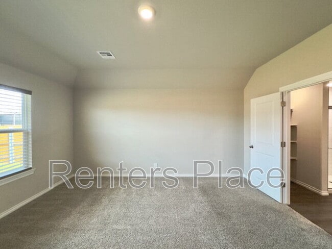 Building Photo - 7203 E 155th Pl S