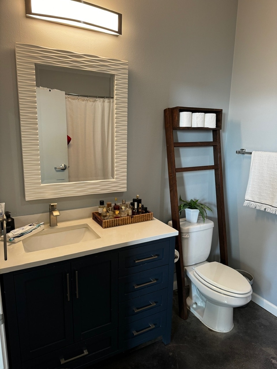 Last tenant furnished - 435 W Center Street Promenade