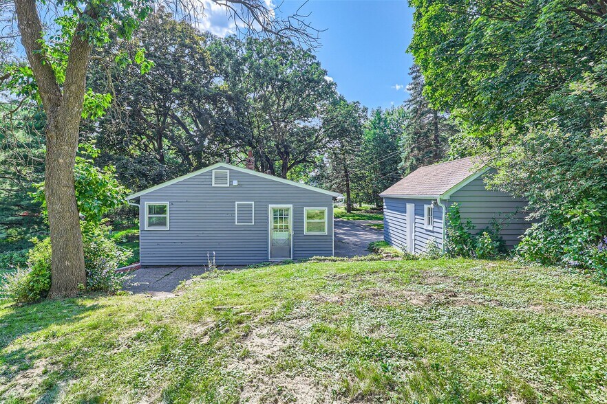 Building Photo - 4001 Tonkawood Rd