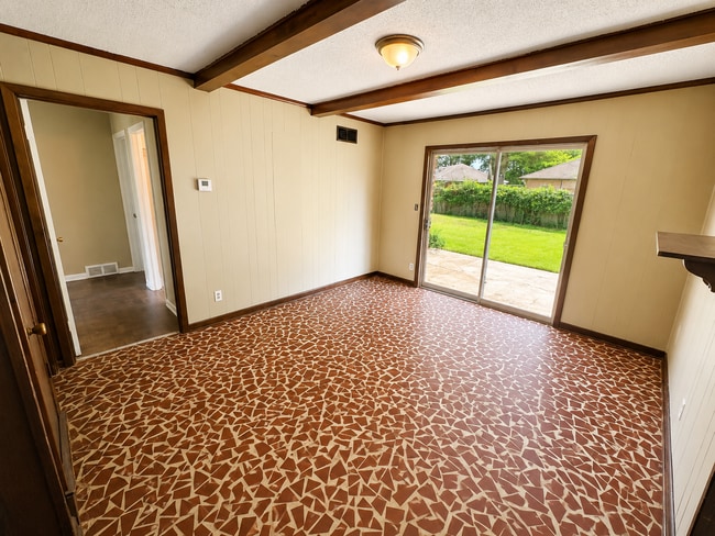 Building Photo - Charming 3-Bedroom Home in Memphis Comfort & Convenience Await!