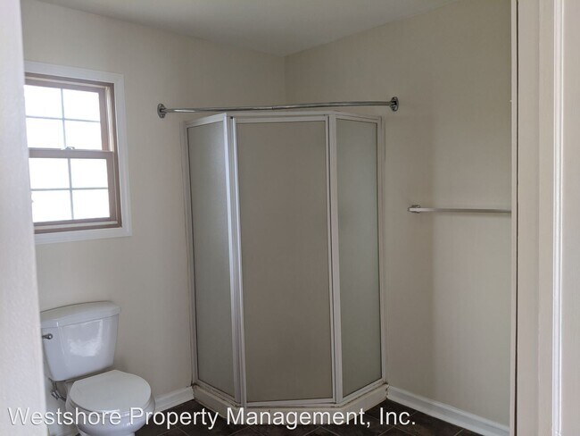 Building Photo - 5 br, 2.5 bath House - 2331 McCracken St
