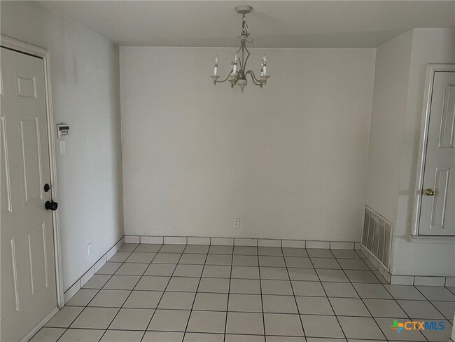 Building Photo - 1809 N W S Young Dr