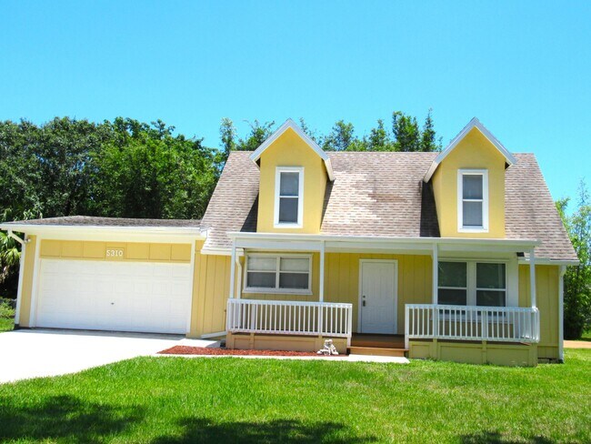 Building Photo - 5310 Palm Dr