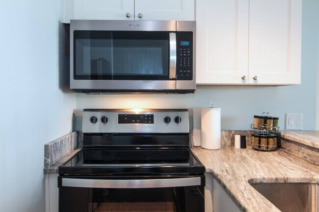 Building Photo - 1601 Carolina Beach Ave N