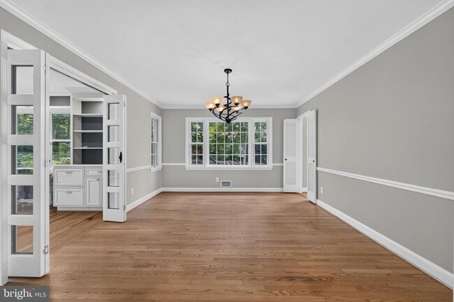 Building Photo - 6443 Walters Woods Dr