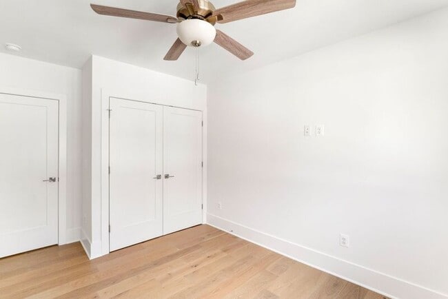 Building Photo - 981- 987 Fifth Street SW