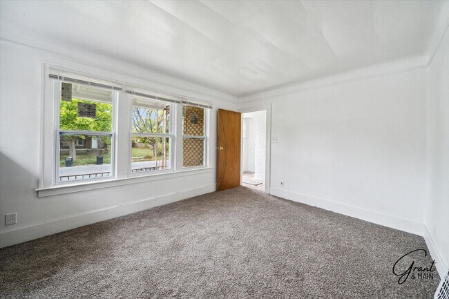 Building Photo - 14920 Washburn St