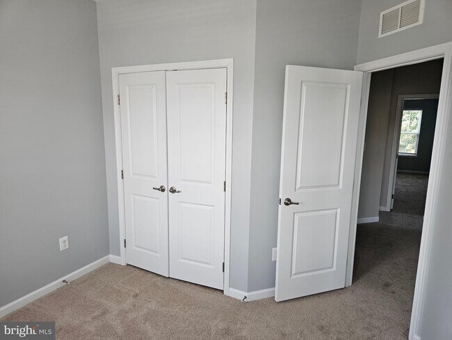 Building Photo - 922 Magnolia Blossom Ct