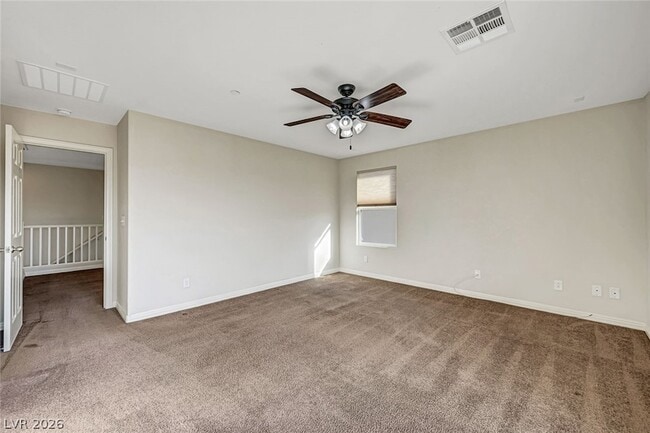 Building Photo - 985 Pebble Lake St