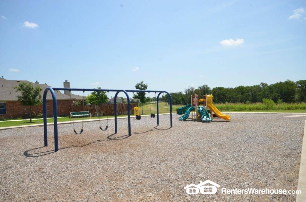 Building Photo - 155 Birdwell Ln
