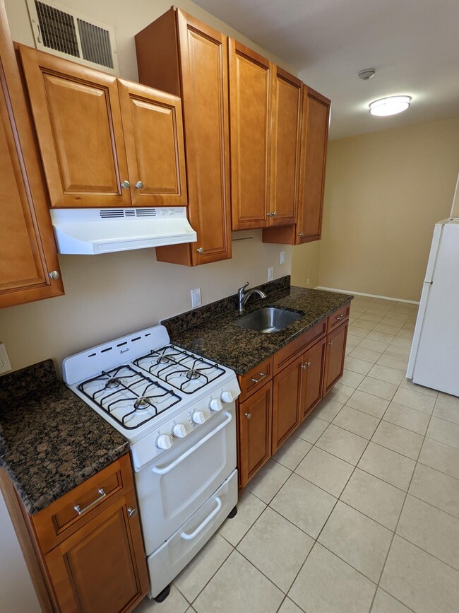 Primary Photo - 133 Ripka St