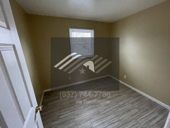 Building Photo - 4381 Marlowe St