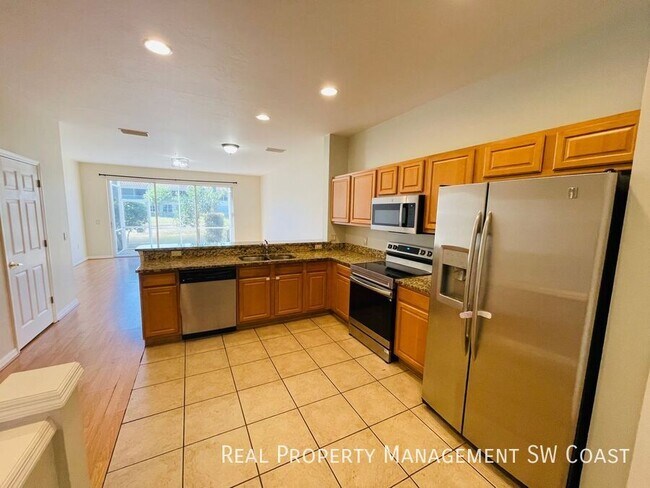 Building Photo - 936 Hampton Cir