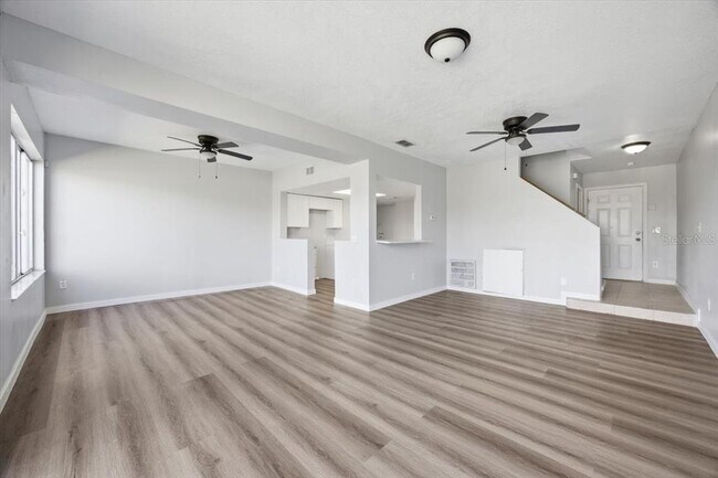 Building Photo - 713 Washington Palm Loop