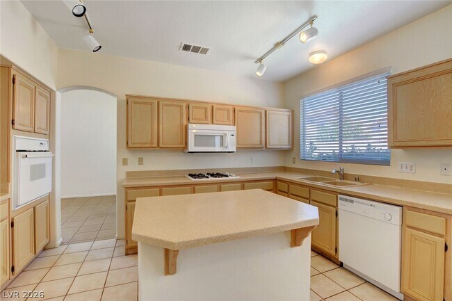 Building Photo - 2226 Lipari Ct